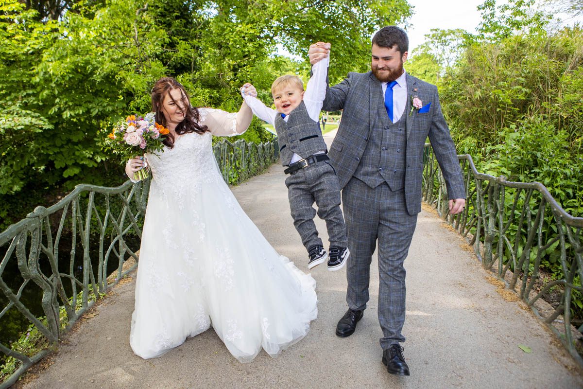 Walthamstow Wedding Guide - venues, best photo locations & more - London Wedding Photographer Simon Cardwell